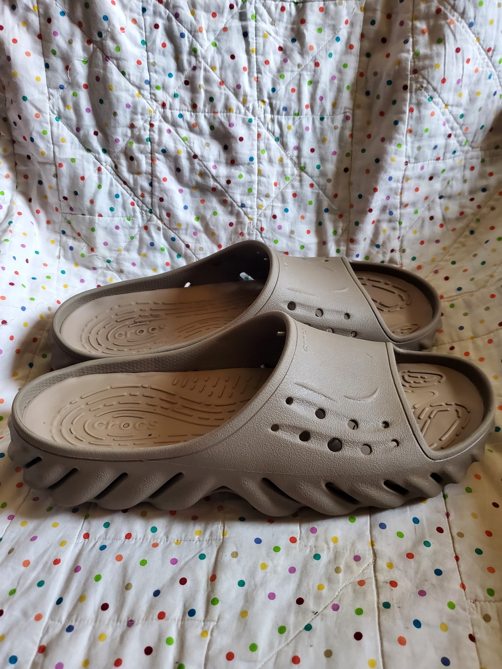 CROCS Men's Echo Beige Slides.